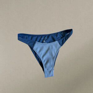 NWOT LA hearts two-tone blue bikini bottoms